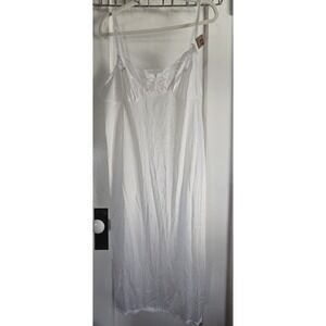 NWT VASSARETTE Sz 42 28" white ice Nylon full slip dress/night gown‎ lace